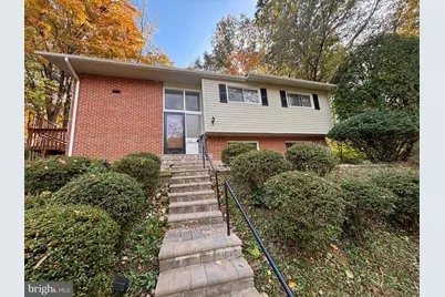 7826 Glenister Drive, Springfield, VA 22152 - Photo 5