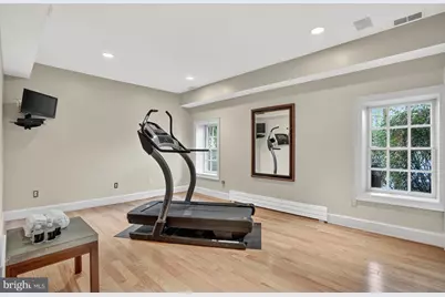 921 Towlston Road, McLean, VA 22102 - Photo 35