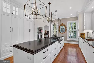 921 Towlston Rd, McLean, VA 22102 - Photo 15