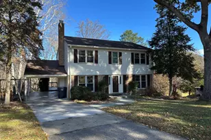 9830 Meadow Valley Dr, Vienna, VA 22181 - Photo 1