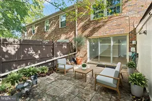 8519 Westover Ct, Springfield, VA 22152 - Photo 27