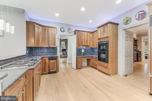 615 Kentland Dr, Great Falls, VA 22066 - Photo 25