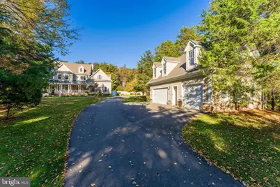 615 Kentland Drive, Great Falls, VA 22066 - Photo 3