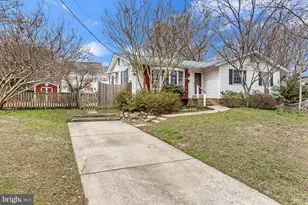 409 Orleans Cir SW, Vienna, VA 22180 - Photo 1