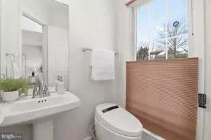 13566 Cobra Dr, Herndon, VA 20171 - Photo 13