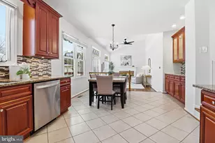 13566 Cobra Dr, Herndon, VA 20171 - Photo 9