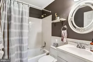 15277 Surrey House Way, Centreville, VA 20120 - Photo 17