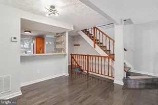 8474 Sugar Creek Ln, Springfield, VA 22153 - Photo 7