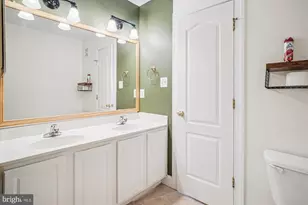 8085 Gatehouse Rd, Falls Church, VA 22042 - Photo 25