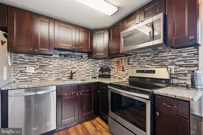 7307 Castleberg Court, Alexandria, VA 22315 - Photo 13