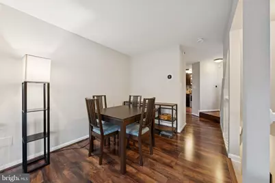 7307 Castleberg Court, Alexandria, VA 22315 - Photo 9