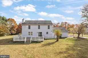 836 Utterback Store Rd, Great Falls, VA 22066 - Photo 21