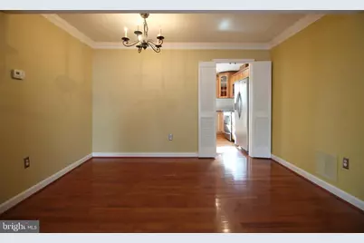 8072 Sleepy View Lane, Springfield, VA 22153 - Photo 7