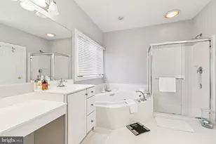 4904 Elsa Ct, Fairfax, VA 22030 - Photo 23