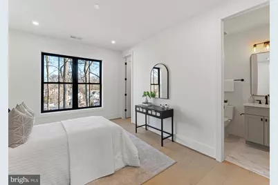 406 Dove Circle SW, Vienna, VA 22180 - Photo 33