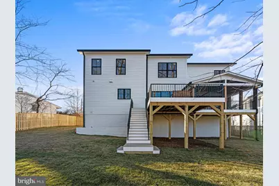 406 Dove Circle SW, Vienna, VA 22180 - Photo 3