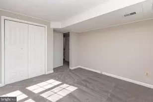 811 Fall Pl, Herndon, VA 20170 - Photo 25