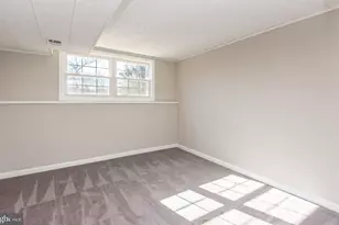 811 Fall Pl, Herndon, VA 20170 - Photo 13