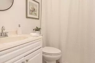 811 Fall Pl, Herndon, VA 20170 - Photo 15