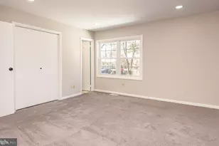 811 Fall Pl, Herndon, VA 20170 - Photo 9