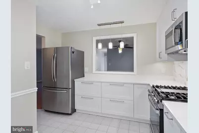 10064 Oakton Terrace Road, Oakton, VA 22124 - Photo 11