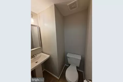 4281 Sleepy Lake Drive, Fairfax, VA 22033 - Photo 9