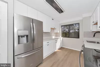 5904 Mount Eagle Drive #210, Alexandria, VA 22303 - Photo 17