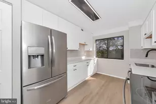 5904 Mt Eagle Dr, Alexandria, VA 22303 - Photo 17