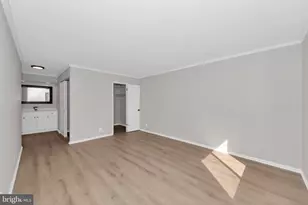 5904 Mt Eagle Dr, Alexandria, VA 22303 - Photo 25