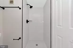 5904 Mt Eagle Dr, Alexandria, VA 22303 - Photo 35