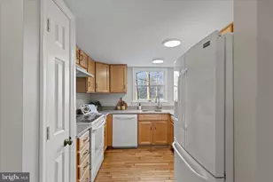 865 Moffett Forge Rd, Herndon, VA 20170 - Photo 15