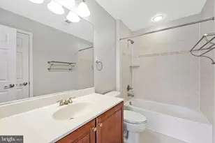 2478 Silk Ct, Herndon, VA 20171 - Photo 25