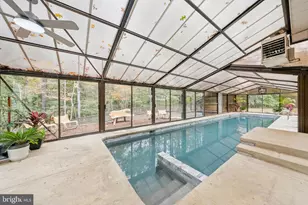 11000 Oakton Woods Way, Oakton, VA 22124 - Photo 39