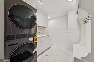 11000 Oakton Woods Way, Oakton, VA 22124 - Photo 73