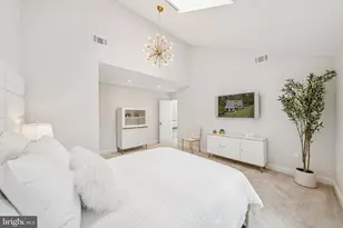 11000 Oakton Woods Way, Oakton, VA 22124 - Photo 65