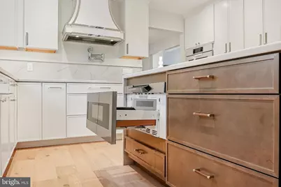 11000 Oakton Woods Way, Oakton, VA 22124 - Photo 27