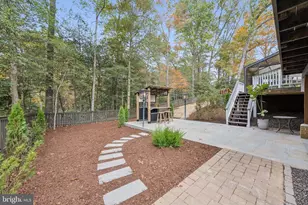 11000 Oakton Woods Way, Oakton, VA 22124 - Photo 79