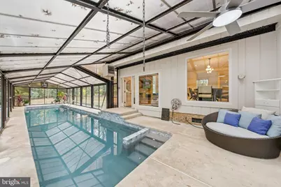 11000 Oakton Woods Way, Oakton, VA 22124 - Photo 37