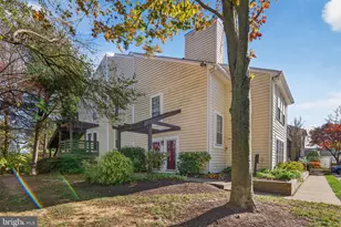 9919 Oakton Terrace Rd, Oakton, VA 22124 - Photo 15