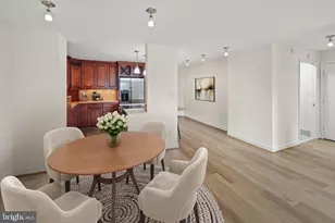 8340 Greensboro Dr, McLean, VA 22102 - Photo 17