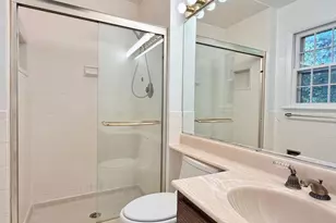 9513 Stevebrook Rd, Fairfax, VA 22032 - Photo 19