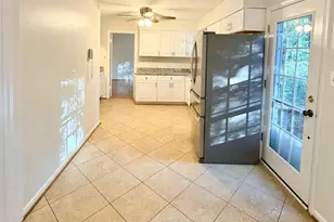 9513 Stevebrook Rd, Fairfax, VA 22032 - Photo 9