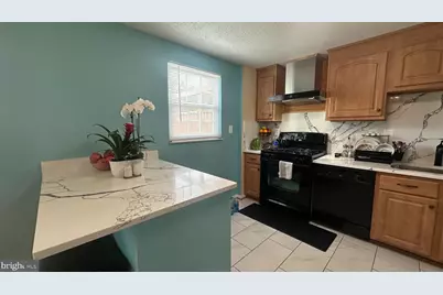8111 Brown Court, Alexandria, VA 22306 - Photo 13