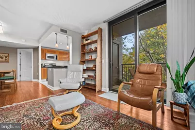 2451 Midtown Avenue #203, Alexandria, VA 22303 - Photo 7