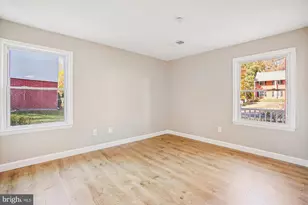 9075 Andromeda Dr, Burke, VA 22015 - Photo 9