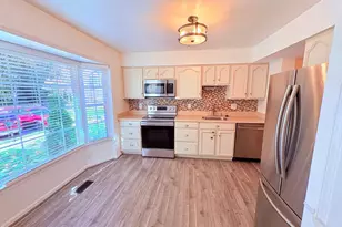 12010 Glen Alden Rd, Fairfax, VA 22030 - Photo 3