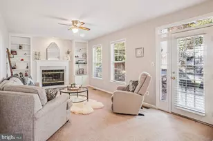 12905 Tarragon Ct, Oak Hill, VA 20171 - Photo 15