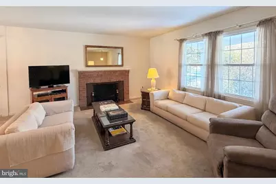 9921 Woodrow Street, Vienna, VA 22181 - Photo 5