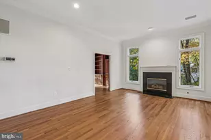 3010 Westhurst Ct, Oakton, VA 22124 - Photo 17