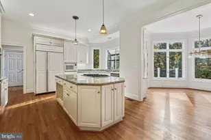 3010 Westhurst Ct, Oakton, VA 22124 - Photo 9